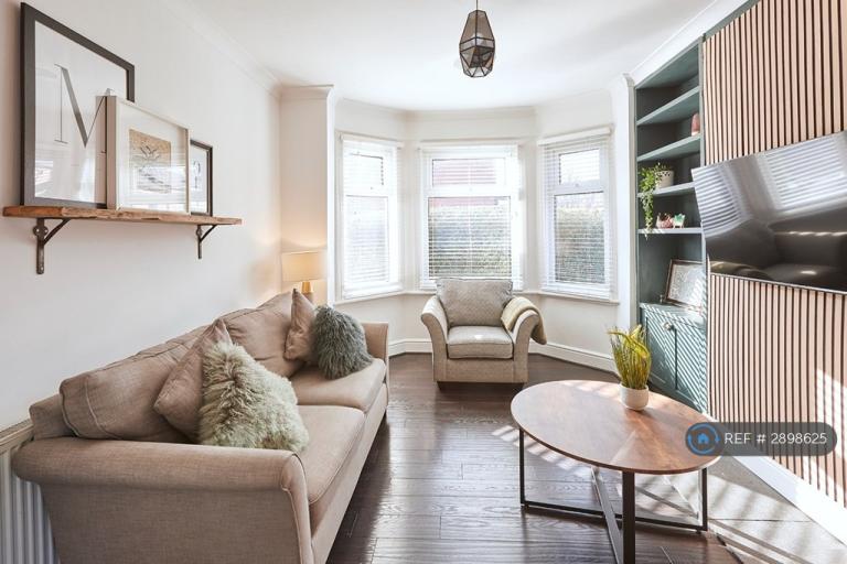2 bedroom house in Fairfield St, Salford, M6 (2 bed) (#2898625)