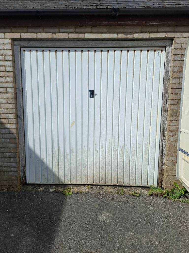 Garage for let Dorchester, Crossways @£75 pcm