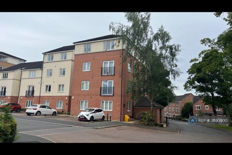 1 bedroom flat in Ash Court, Leeds, LS14 (1 bed) (#2893900)