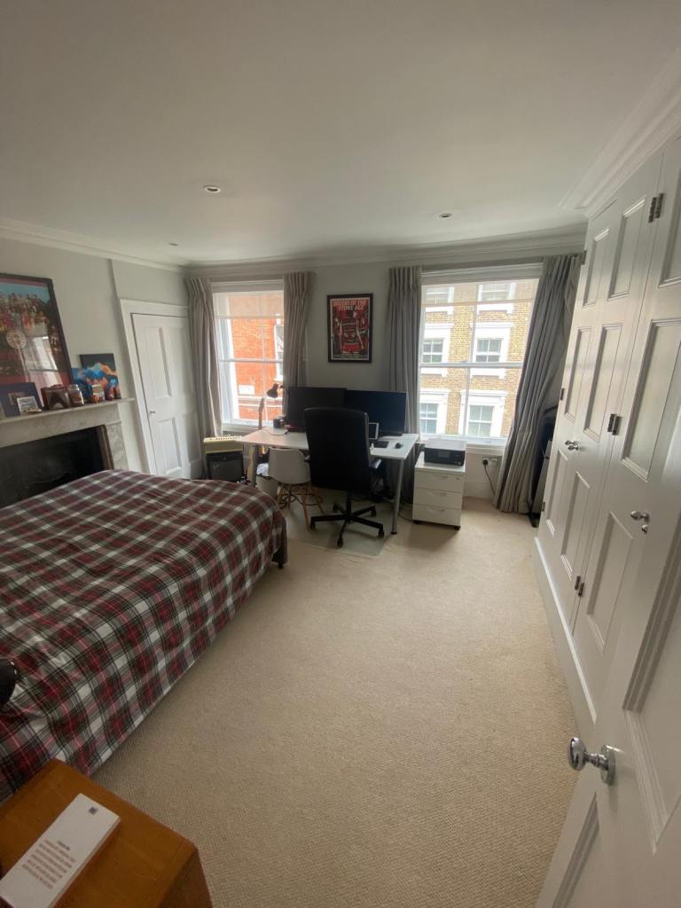 Double bed with mattress