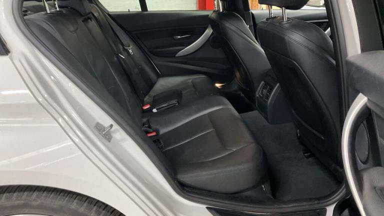 2014 BMW 3 Series 320d xDrive M Sport 4dr Step Auto SALOON DIESEL Automatic