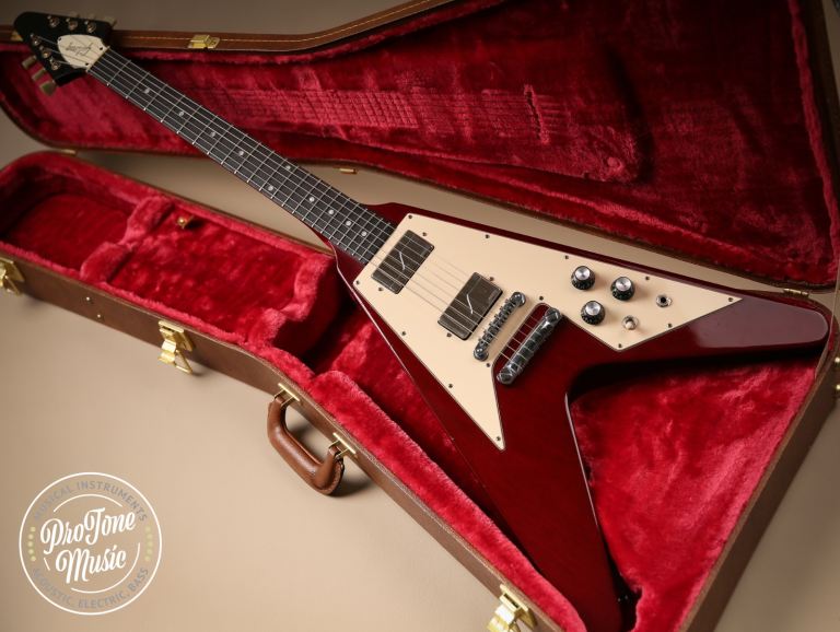 2001 Gibson USA Flying V Cherry Red Fishman Fluence Pickups