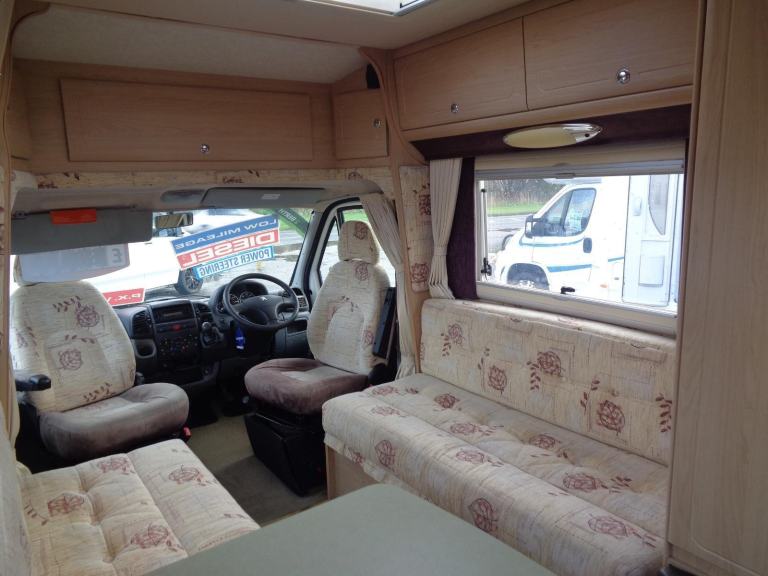 Auto-Sleepers Nuevo 2 Berth Peugeot Boxer DIESEL MANUAL 2004