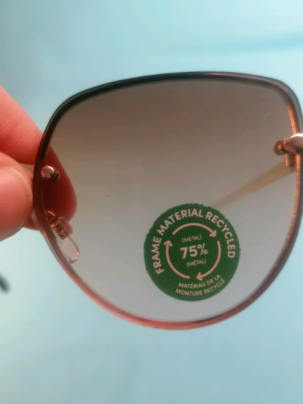 Brand new Women's Sunglass. 100% UV protection. 
