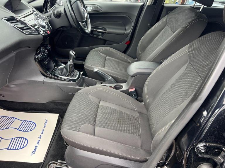 2016 Ford Fiesta 1.0 EcoBoost Titanium 5dr HATCHBACK PETROL Manual