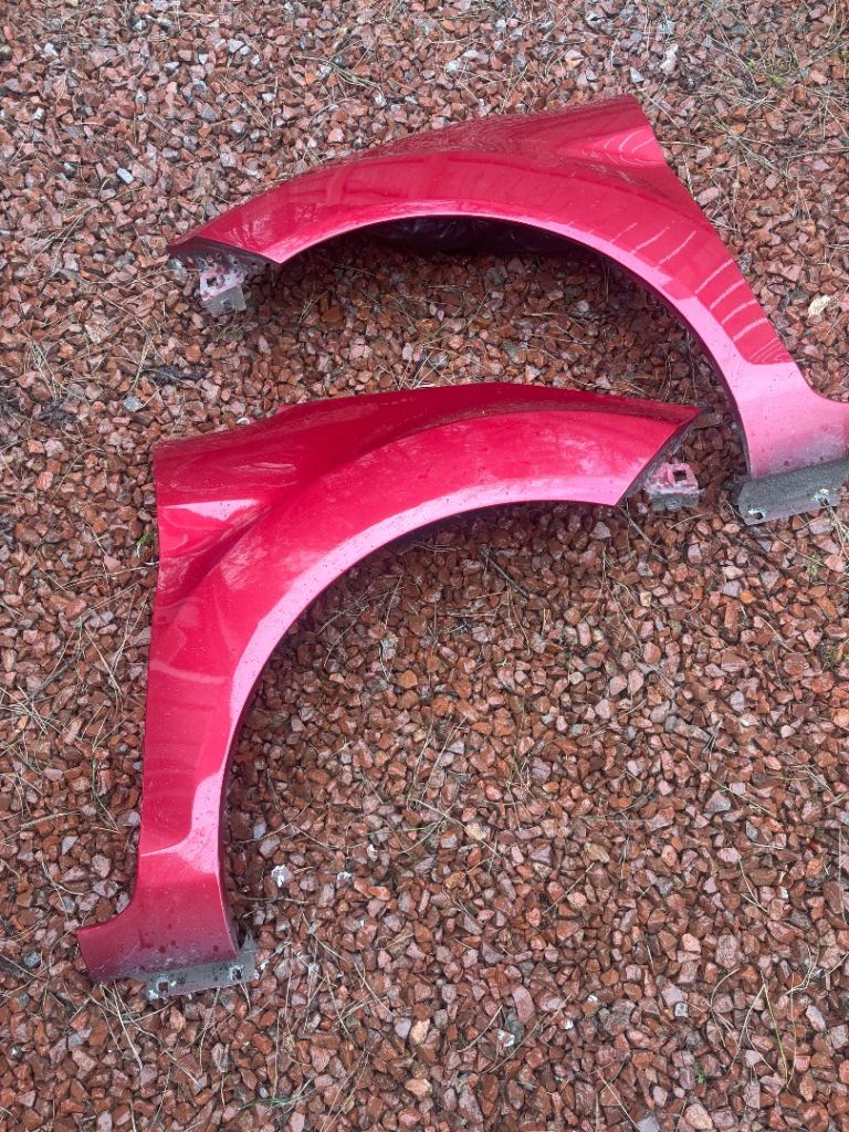 Ford fiesta mk7 front wings 