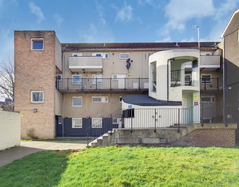 3 Bedroom in Bush Hill Park for a 3 or 4 bedroom property.  