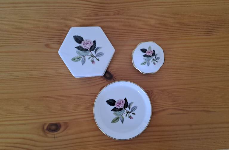 Wedgwood Hathaway Rose Bone China Trinket Boxes & Round Dish