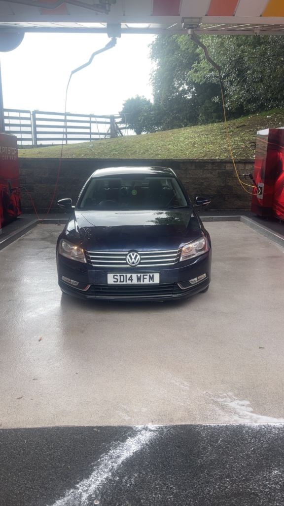 Volkswagen, PASSAT, Saloon, 2014, Manual, 1598 (cc), 4 doors
