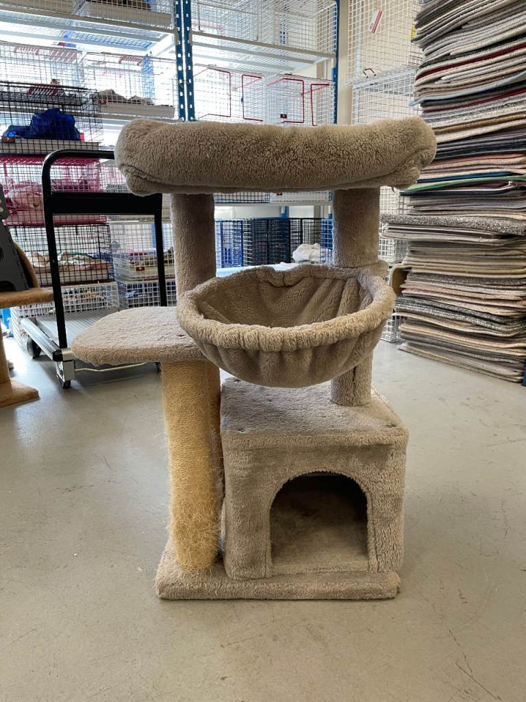 Second-hand Cat Tree with Hideaway and Hammock