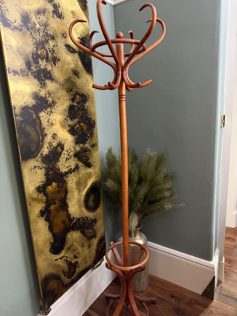 Coat stand