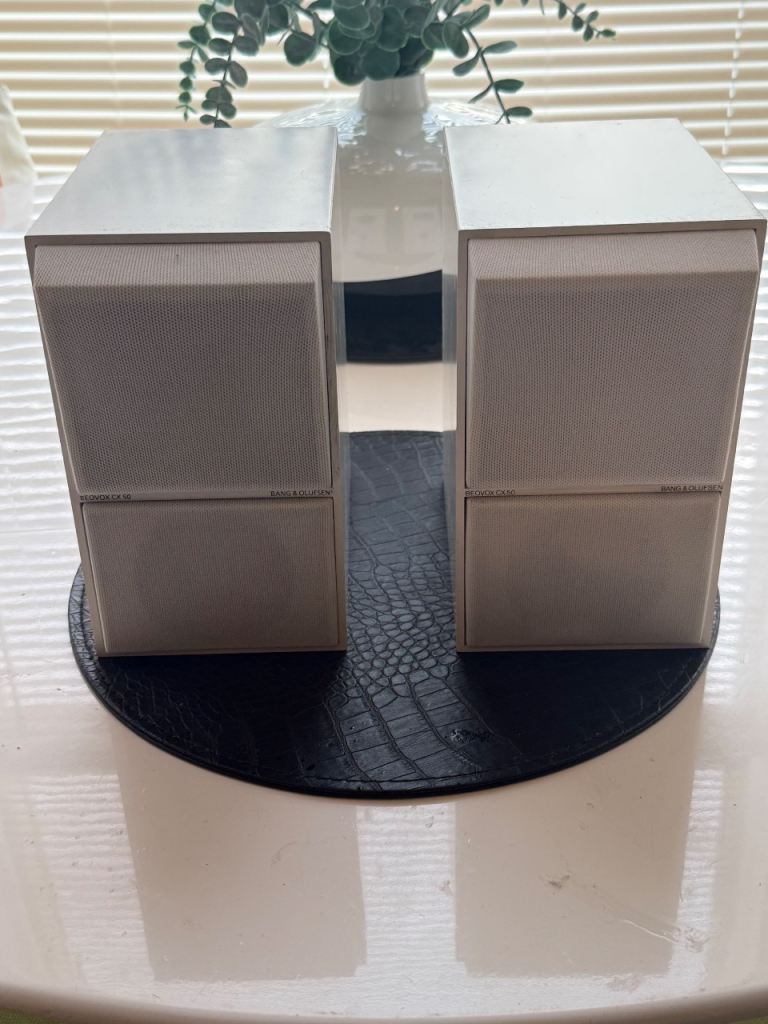 B&O Beovox C40 Speakers - White, Good Condition