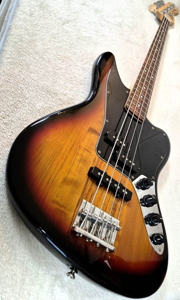 2011 Fender Squier Vintage Modified Active Jaguar Bass Special 