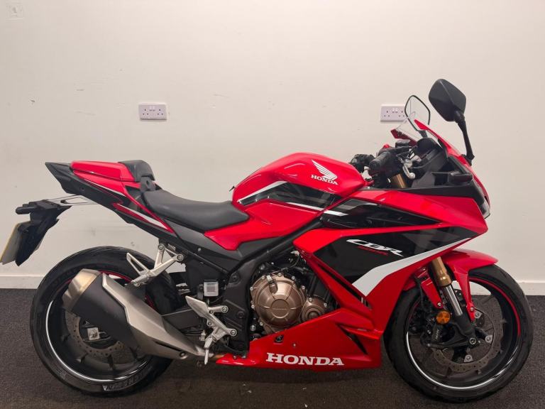 HONDA CBR500R ** LOW MILES - 12 MONTH MOT - WARRANTY **