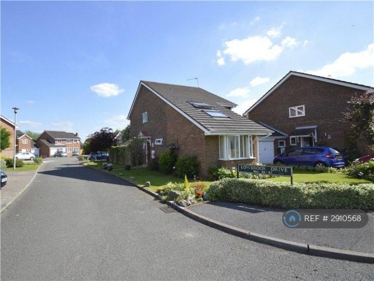 4 bedroom house in Lowbrook Drive, Maidenhead, SL6 (4 bed) (#2910568)