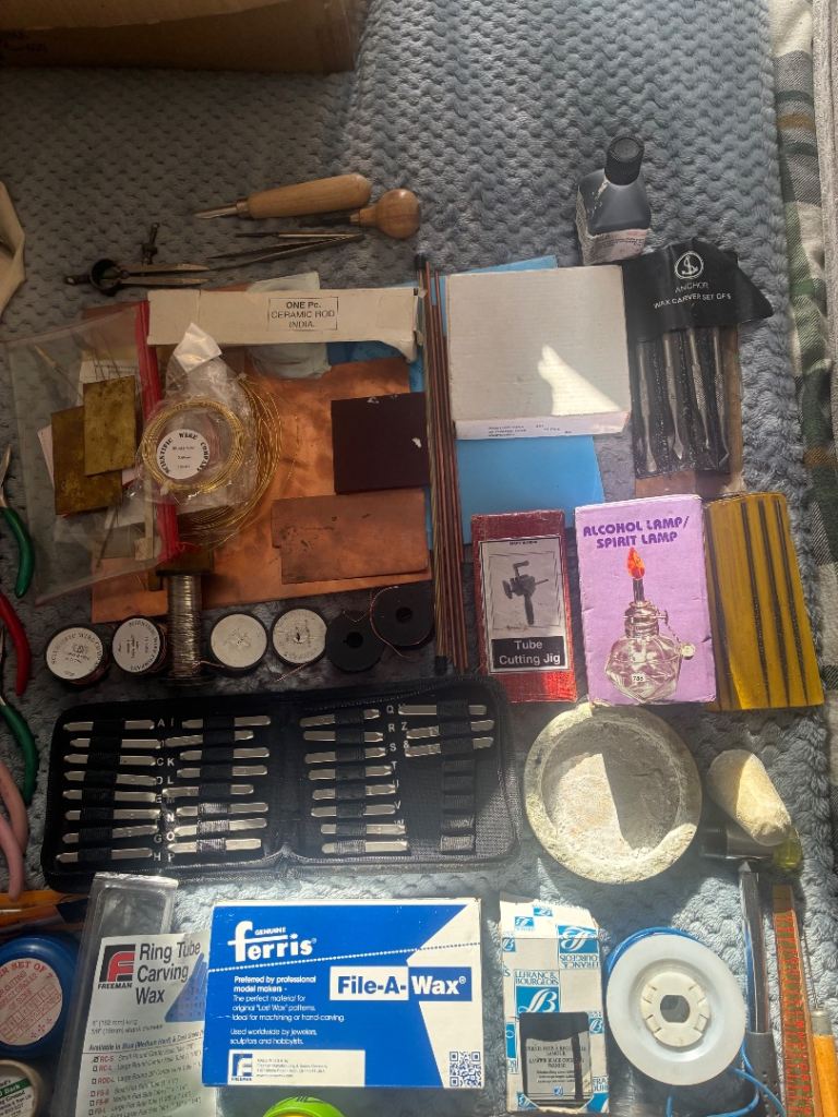 Jewellery making equipment 