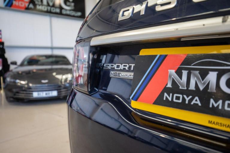 2016 Land Rover Discovery Sport 2.0 TD4 HSE Luxury SUV 5dr Diesel Auto 4WD Euro 6 (s/s) (180 ps) ...