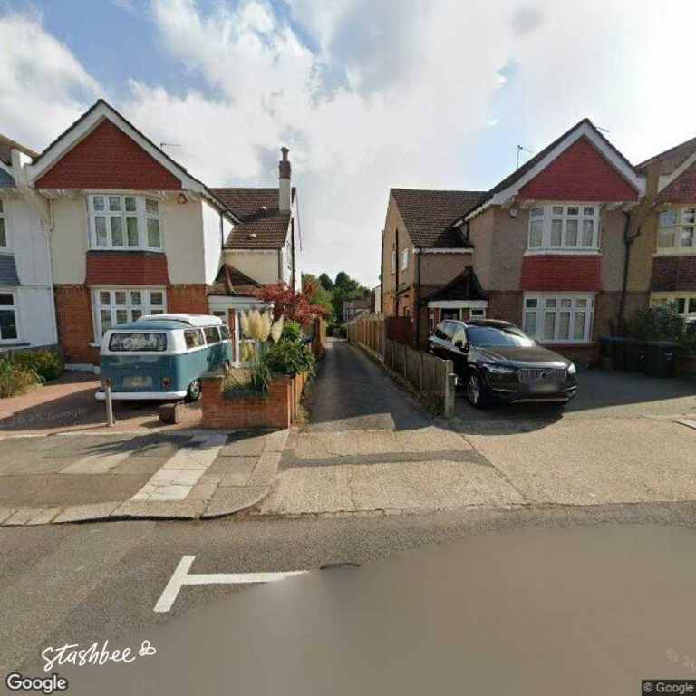 Garage to rent in Enfield (EN2) | Stashbee