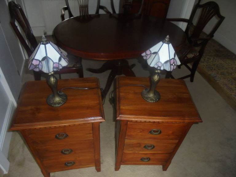Lovely Pair of Tiffany Style Table Lamps – Good Condition