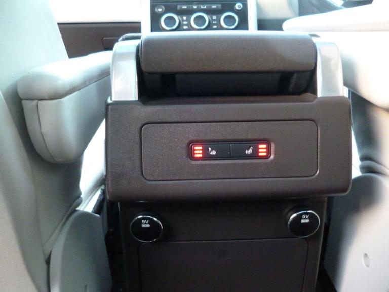 2017 Land Rover Discovery 3.0 TD V6 HSE Auto 4WD Euro 6 (s/s) 5dr ESTATE Diesel Automatic