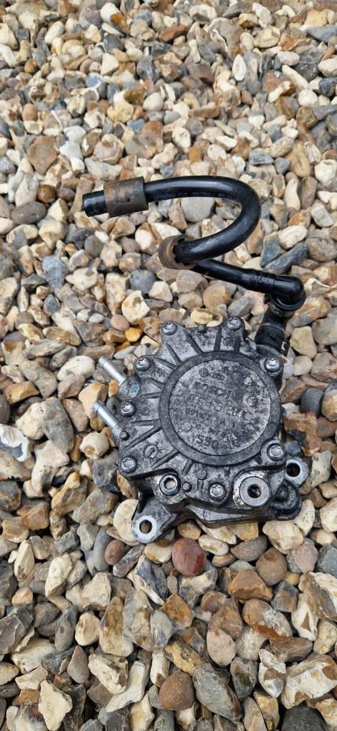 Audi Skoda VW Seat 06-09 TDI 2.0 Vacuum / Diesel Pump 036145209C