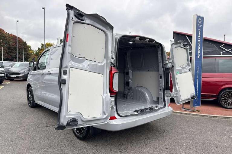 2025 Volkswagen Transporter 2.0 TDI 110 Commerce Pro Van-2 Seats Van DIESEL Manual