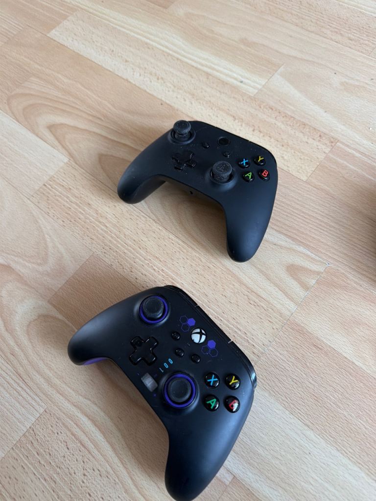 Controllers for Xbox/PC 