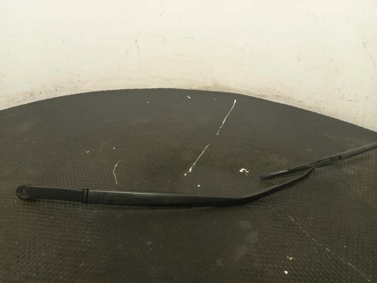 Toyota Corolla Wiper Arm 2018-2026 Estate