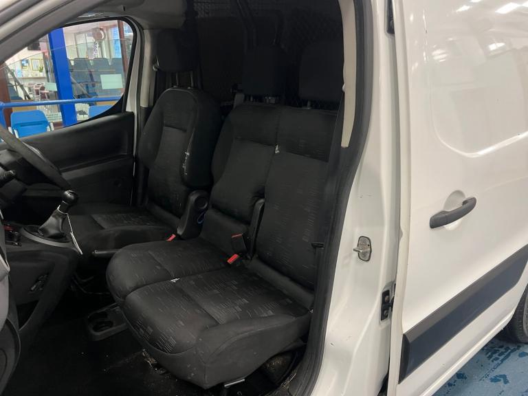 2010 Citroen Berlingo 750 L2 LX 1.6HDI 90PS 3 SEAT LWB VAN --------------------------------------...