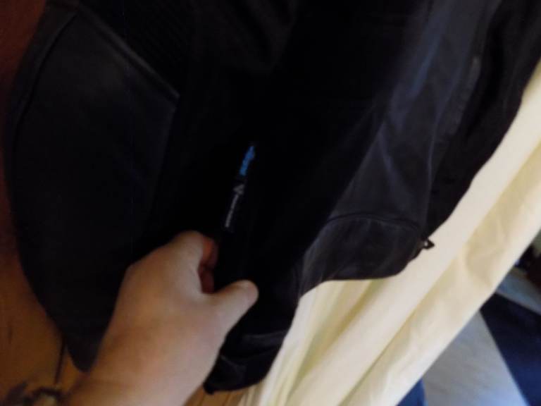 Frank Thomas Black Leather Motorcycle Jacket Size 52 Armoured Motorbike Jacket as good as new  