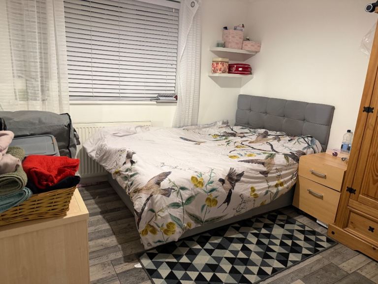 Double Room Fully Furnished 