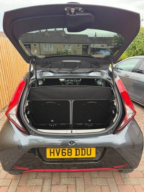Toyota, AYGO, Hatchback, 2018, Manual, 998 (cc), 5 doors