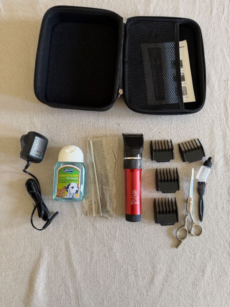 Pet grooming kit NEW and shampoo