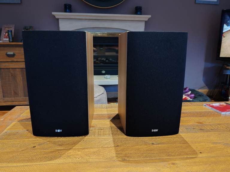 B&W speakers DM601 S3