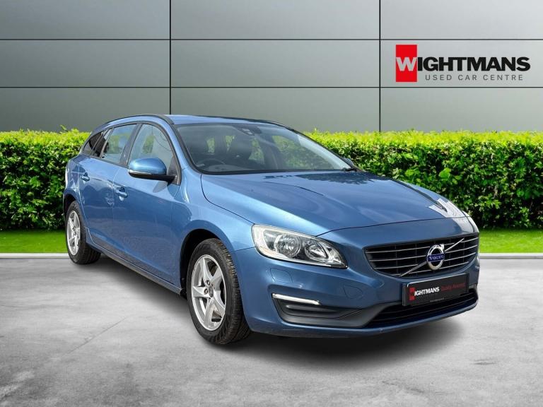 VOLVO V60 1.6 T3 Business Edition 2014