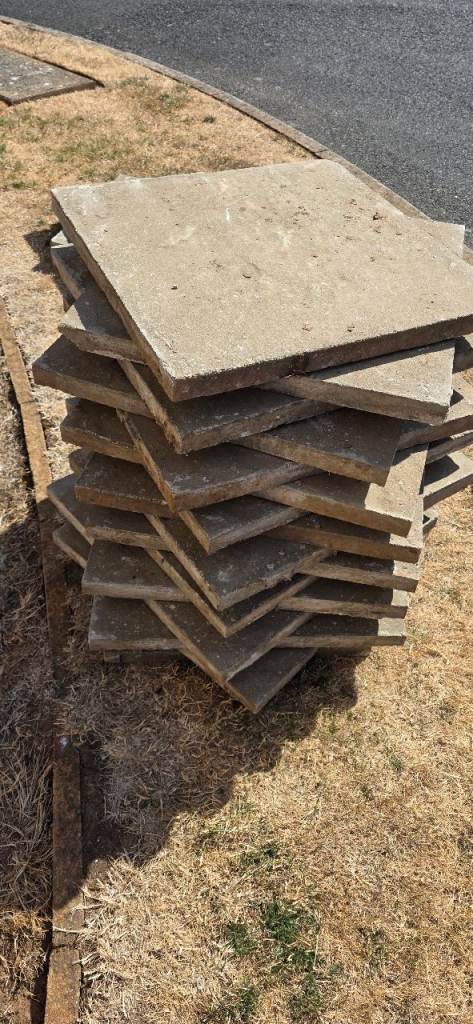 29x 2ft x 2ft slabs Free for collection from chellaston