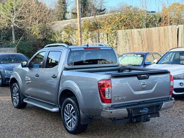 2016 Nissan Navara 2.3 dCi Tekna Auto 4WD Euro 5 4dr PICK UP Diesel Automatic