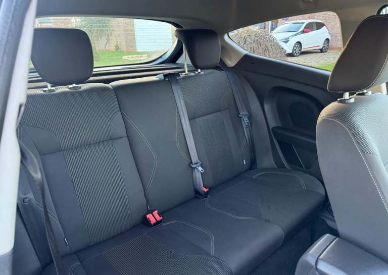 2016 (66) FORD FIESTA 1.0T TITANIUM GENUINE 45,000 MILES SAT NAV HEATED SEATS! 