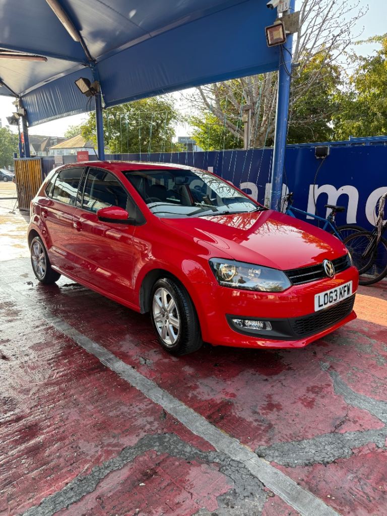 Volkswagen, POLO, Hatchback, 2014, Semi-Auto, 1390 (cc), 5 doors