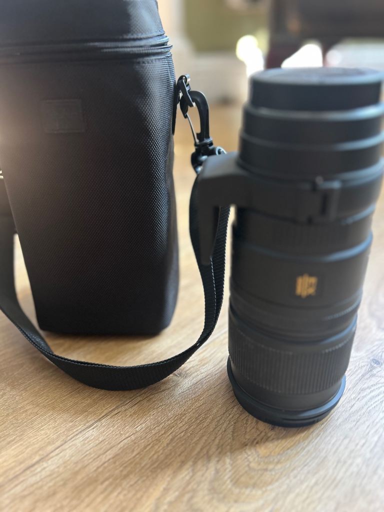 Sigma 70-200mm EX APO DG HSM-Canon EF used once