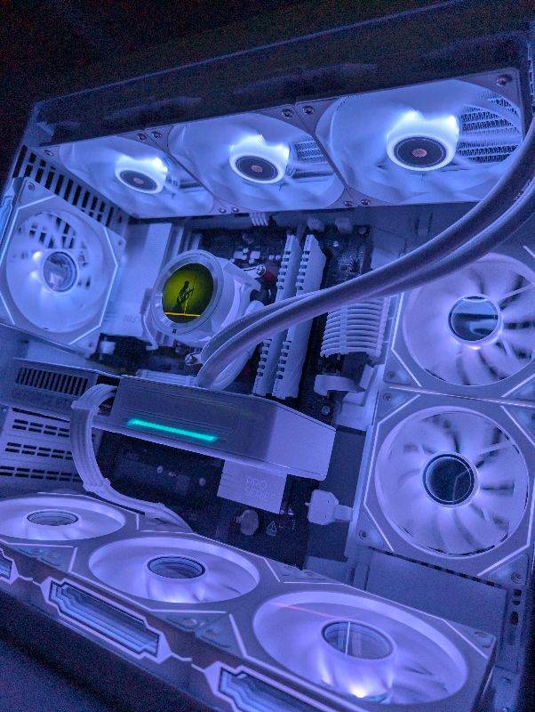 Lian Li AMD Ryzen AM5 Gaming PC | 32GB DDR5 Ram | RTX 5060Ti 16GB | Corsair | MSI | V2 011