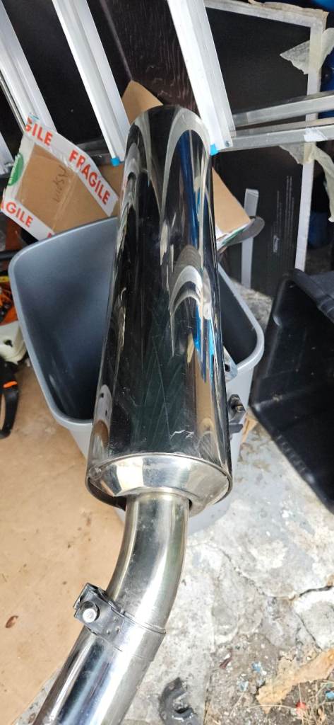Suzuki SV650 2007 Spares - rear shock and silencer