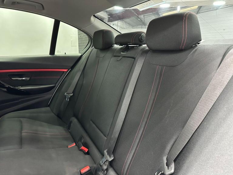 2017 BMW 3 Series 2.0 330e 7.6kWh Sport Auto Euro 6 (s/s) 4dr SALOON Petrol/Electric Hybrid Autom...