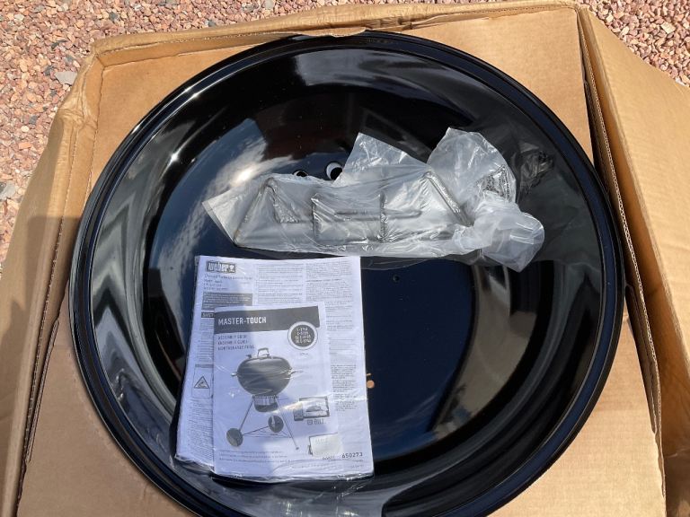  Summer BARGAIN - Brand new boxed BBQ