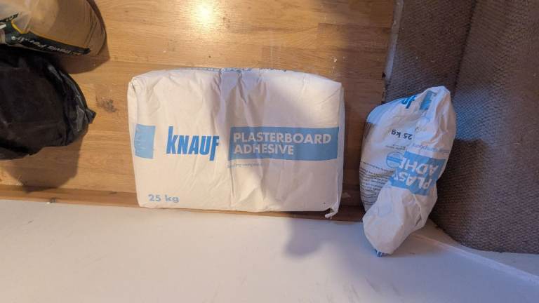 Knauff Plasterboard Adhesive. 1 unopened and 1 half bag