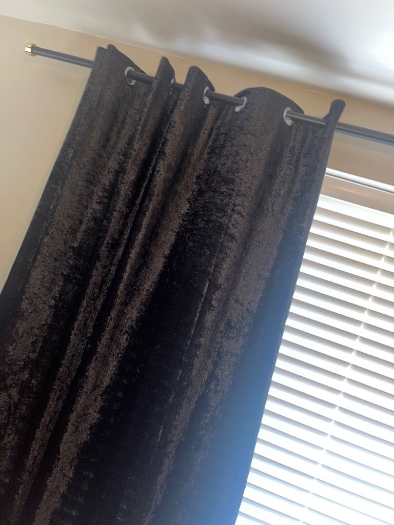 Black velvet curtains 