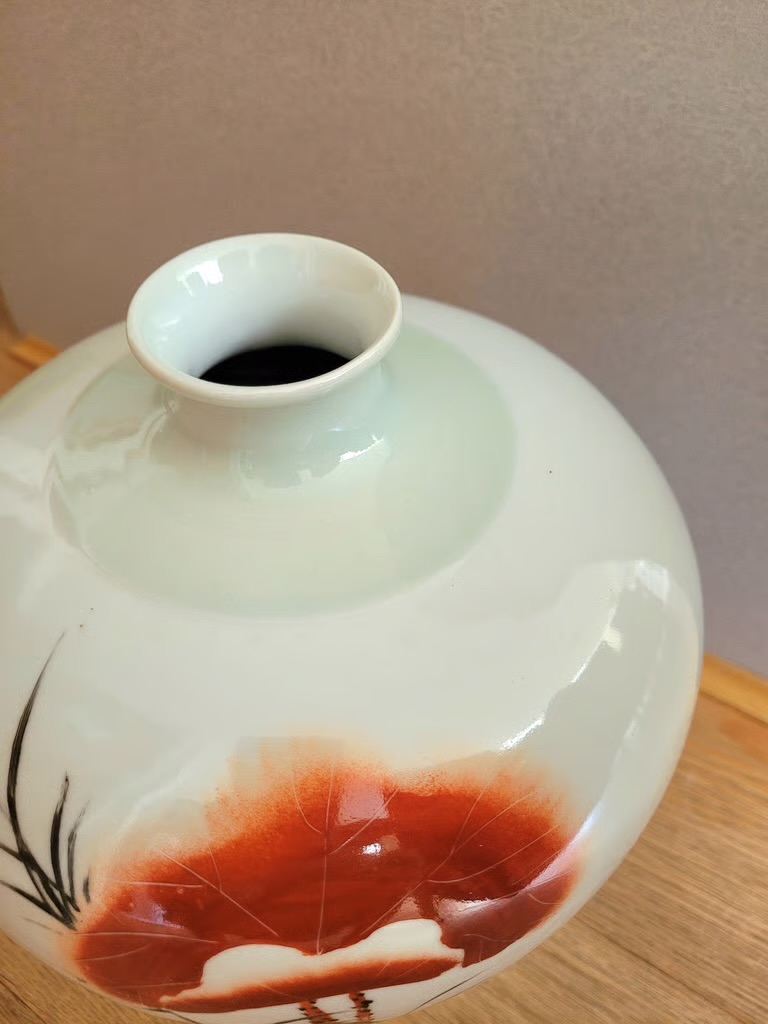 Chinese vase with red lotus design