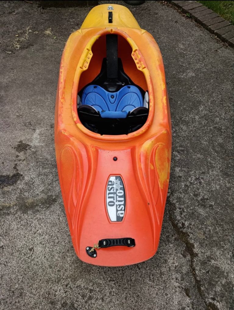 Riot Whitewater Playboat Kayak