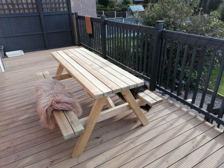 Brand New Adults Premium quality heavy duty picnic bench garden table 3 sizes free delivery