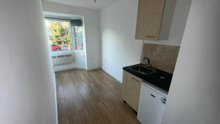 BENEFITS ACCEPTED - Studio Flat Available in Plumstead Woolwich Greenwich SE2